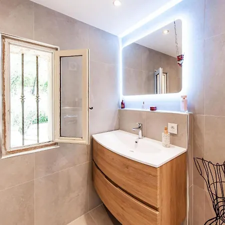 Modern In With Private Pool Villa *