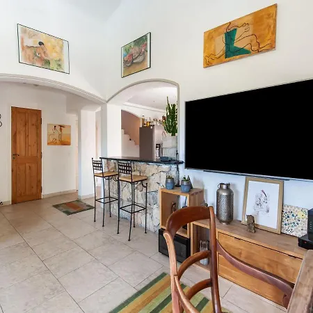 Villa Modern In With Private Pool